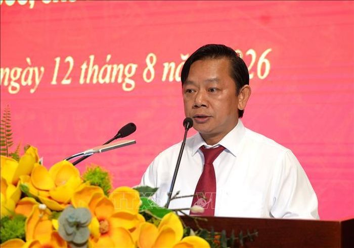 Bí thư Đảng ủy, Phó Chủ tịch Thường trực HĐND tỉnh Cao Bằng nhiệm kỳ 2025 - 2030 Lã Hoài Nam phát biểu nhận nhiệm vụ.