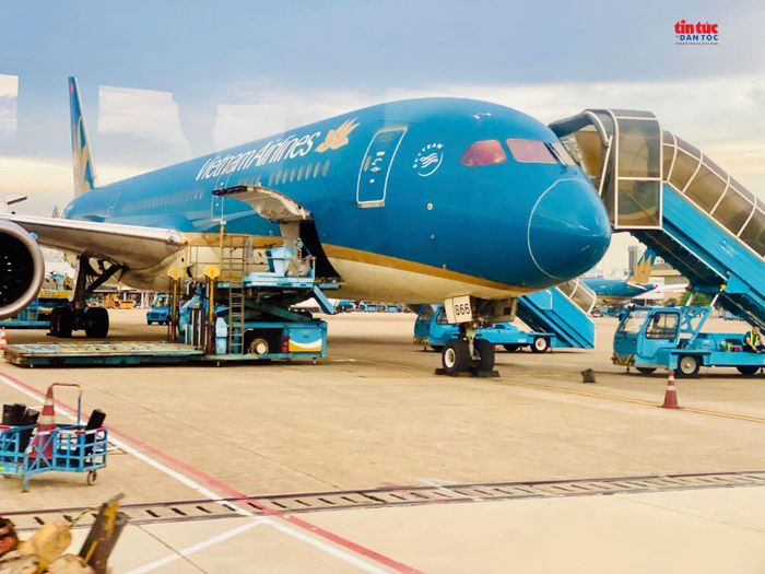 Vietnam Airlines là một trong những phương tiện được mọi người tìm kiếm nhiều khi di chuyển đi du lịch hè tự túc. Ảnh: HY
