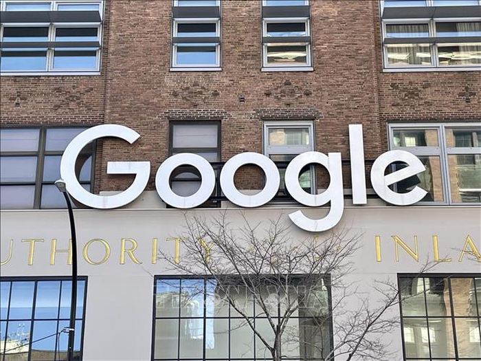 Biểu tượng Google tại văn phòng ở New York, Mỹ. Ảnh: Kyodo/TTXVN
