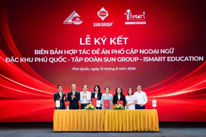 Đặc khu Phú Quốc và Sun Group ký biên bản ghi nhớ với iSMART Education để triển khai chương trình “Phú Quốc – Hello World”.