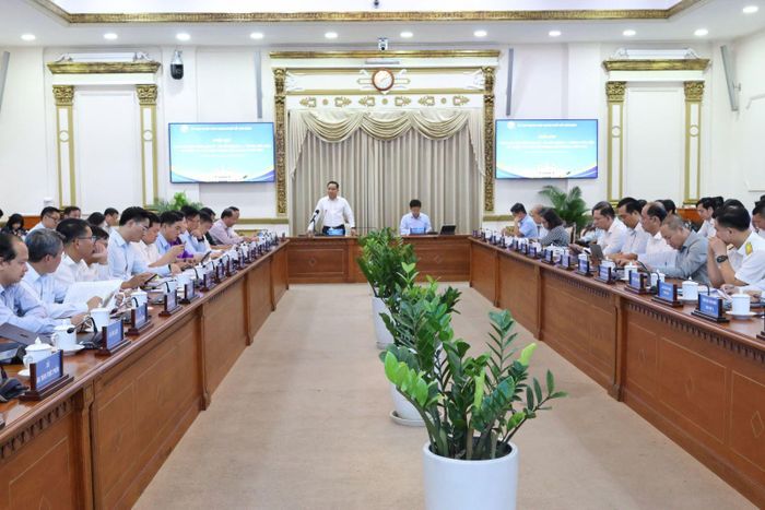 Quanh cảnh cuộc họp.