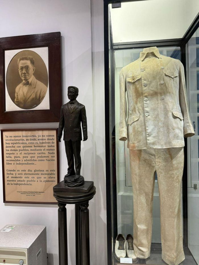 Các vật dụng của Tổng thống đầu tiên của Philippines, Emilio Aguinaldo (1/1899 – 4/1901). Ảnh: Đỗ Quyên/PV TTXVN tại Philippines