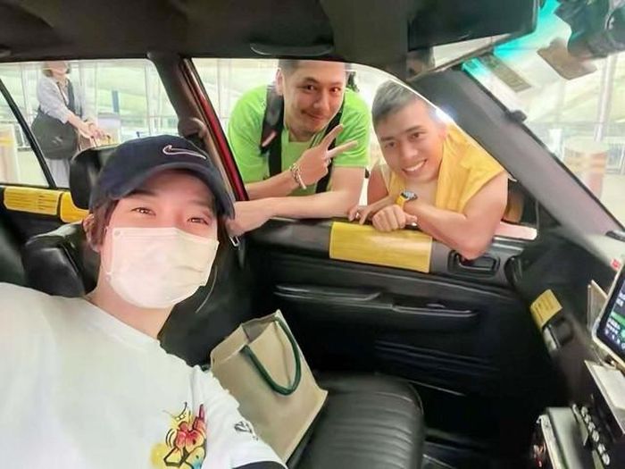 Với công việc chạy xe taxi, nữ diễn viên có thể kiếm được 132 triệu đồng/tháng. Ảnh: Sohu.
