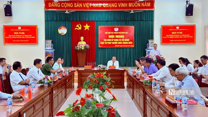 Ông Nguyễn Tấn Phú, Phó Chủ tịch UBMTTQVN Tp.Đồng Nai phát biểu kết thúc hội nghị.