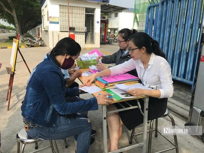 Tp.HCM đang phối hợp triển khai nhiều chương trình nhằm kết nối cung cầu thu hút người lao động với các nhà tuyển dụng.