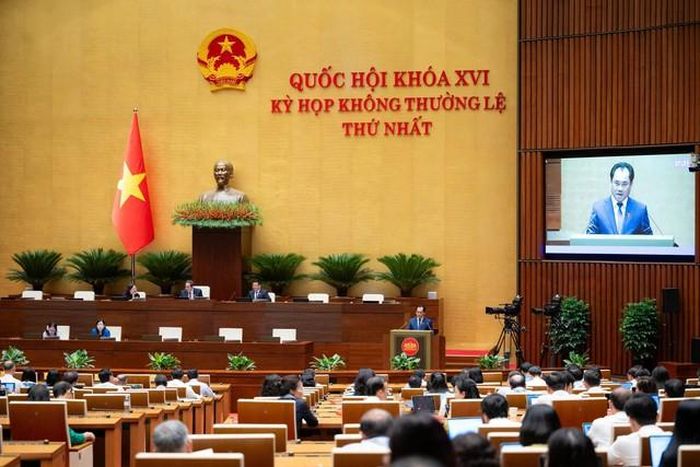 Quang cảnh phiên họp chiều 12/8 (Ảnh: Media Quốc hội).
