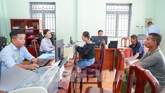 Tây Ninh đặt mục tiêu xây dựng nền hành chính chuyên nghiệp, hiệu quả, phục vụ tốt hơn người dân và doanh nghiệp. Ảnh: Minh Phú - TTXVN