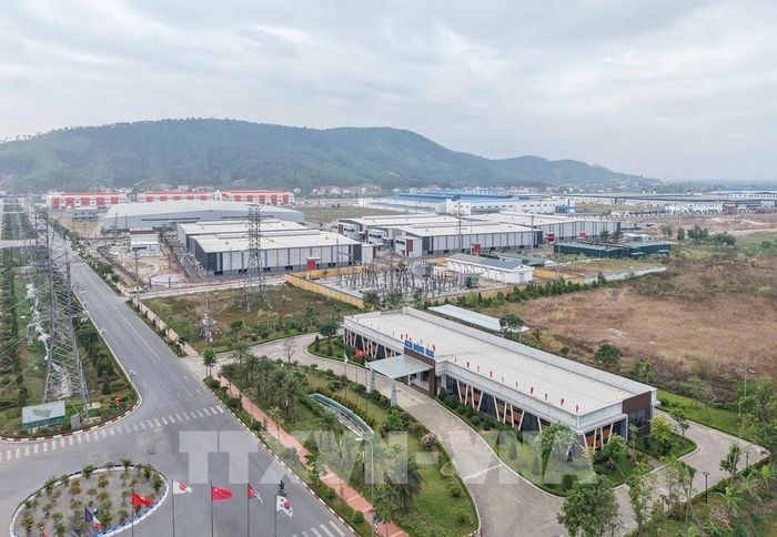 Quảng Yên (Quảng Ninh) hiện có 5 KCN đang hoạt động. Ảnh: Hoàng Hiếu - TTXVN
