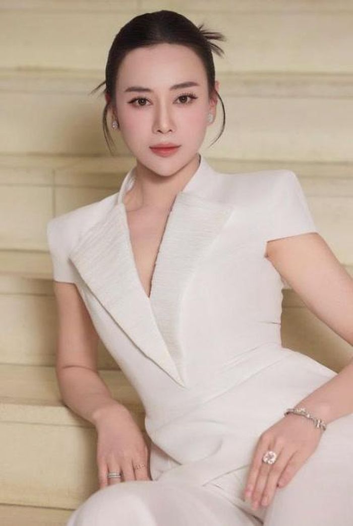 Diễn viên Phương Oanh.