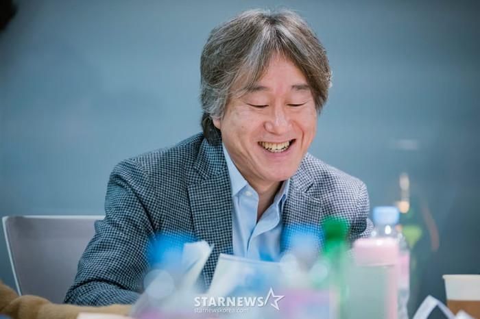 Ahn Pan Seok là đạo diễn của nhiều phim truyền hình nổi tiếng. (Ảnh Star News)