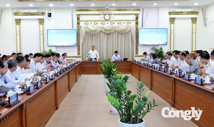 Phiên họp đánh giá tình hình kinh tế - xã hội tháng 7, 7 tháng đầu năm và nhiệm vụ, giải pháp trọng tâm tháng 8 năm 2026.