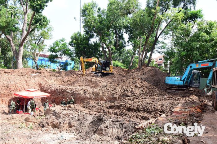 Gần 300 bộ hài cốt liệt sĩ được tìm thấy tại Công viên Lê Thị Riêng.