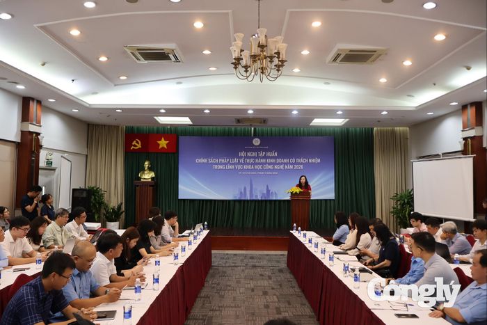 Quang cảnh hội nghị