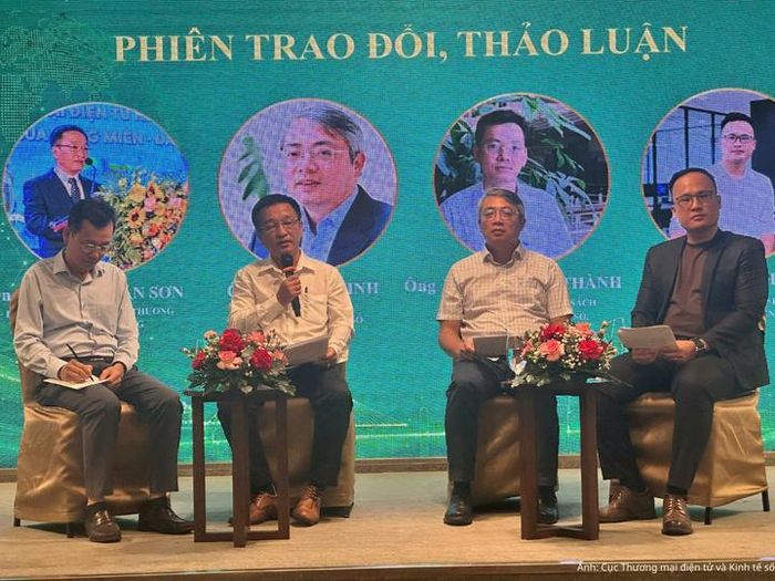 Đại diện các cơ quan quản lý tại phiên trao đổi, thảo luận.