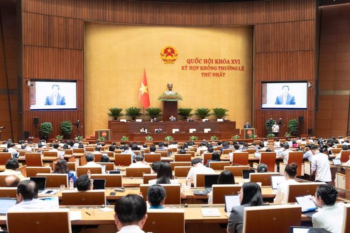 Quang cảnh phiên họp Quốc hội ngày 12/8.