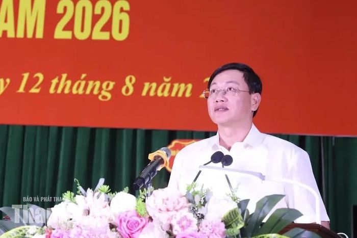 Phó Chủ tịch Thường trực UBND tỉnh Mai Xuân Liêm phát biểu tại ngày hội.