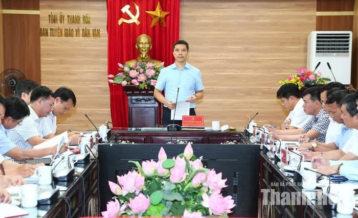 Phó Bí thư Thường trực Tỉnh uỷ Nguyễn Hồng Phong phát biểu tại buổi làm việc.