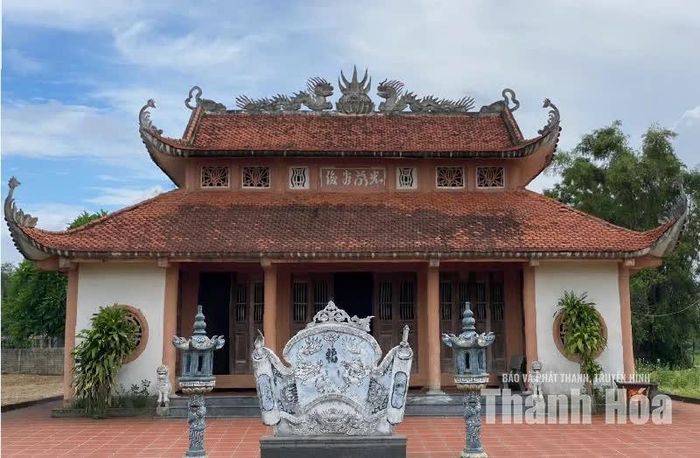 Nhiều năm trước, Di tích lịch sử - văn hóa đền thờ Lê Tĩnh Án trên đất làng Nhân Hưng - nay là tổ dân phố Hồng Quang đã được tôn tạo khang trang.