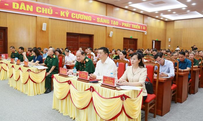  Các đại biểu dự hội nghị. 