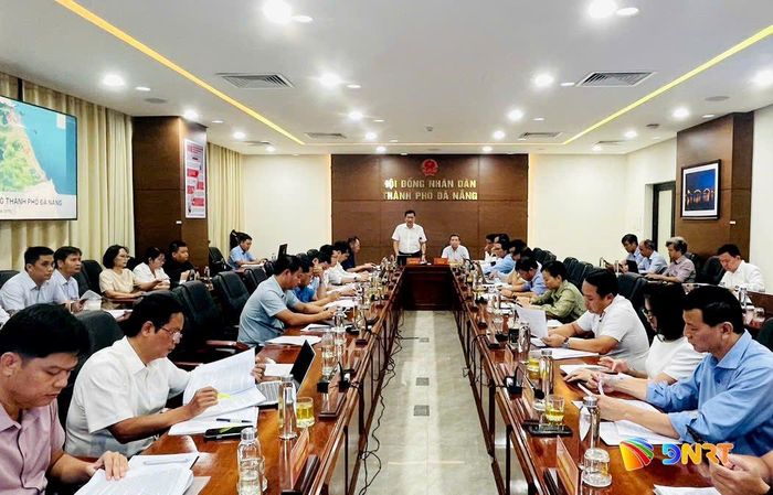 Quang cảnh buổi họp. Ảnh: TRỌNG HUY