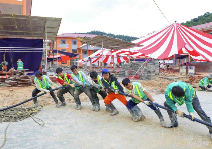 Công ty TNHH Thương mại và Xây dựng số 6 quan tâm, thực hiện đầy đủ các chế độ chính sách bảo hiểm TNLĐ – BNN cho người lao động.
