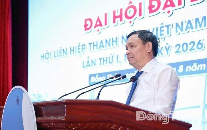 Đồng chí Phan Văn Thắng, Phó Bí thư Thường trực Tỉnh ủy, Chủ tịch Ủy ban MTTQ Việt Nam tỉnh, phát biểu tại đại hội.