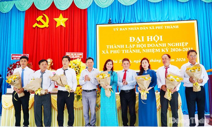 Ban Chấp hành Hội Doanh nghiệp xã Phú Thành nhiệm kỳ 2026 - 2031 ra mắt Đại hội.