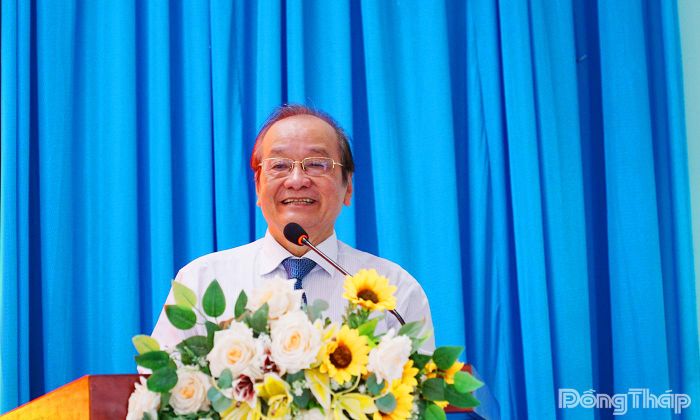 Đồng chí Trần Thanh Đức, Chủ tịch Hiệp hội Doanh nghiệp tỉnh Đồng Tháp, phát biểu tại Đại hội thành lập Hội Doanh nghiệp xã Phú Thành.