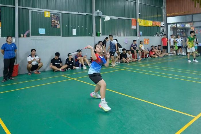  Minh Hy nuôi ước mơ trở thành tay vợt cầu lông chuyên nghiệp. Ảnh: Văn Ngọc 