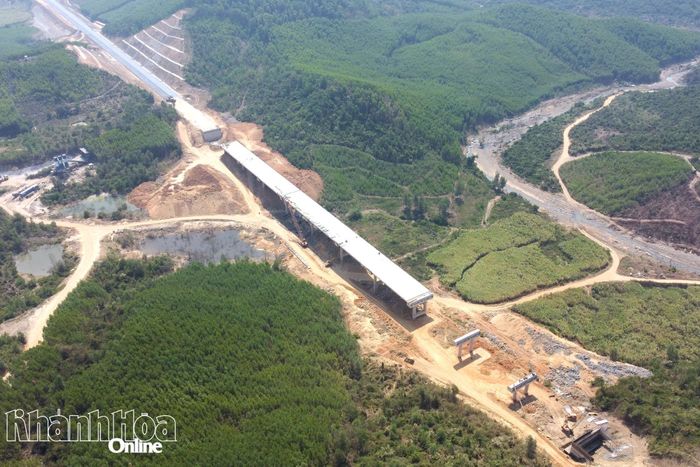 Dự án Đường bộ cao tốc Khánh Hòa - Buôn Ma Thuột dự kiến hoàn thành vào đầu năm 2027.