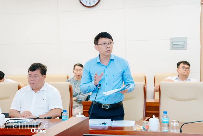 Đồng chí Nguyễn Thanh Hà - Phó Chủ tịch UBND tỉnh phát biểu tại hội nghị.