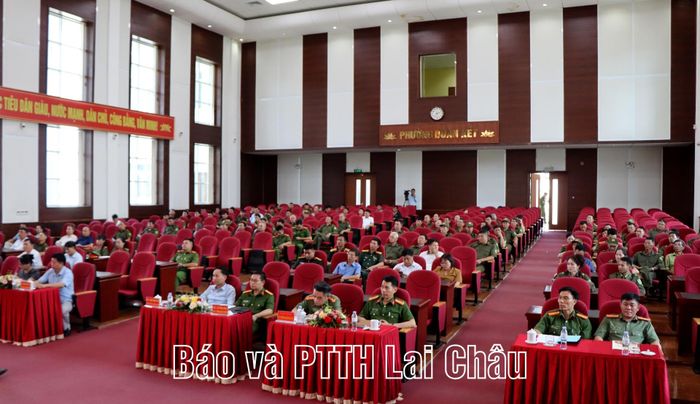 Các đại biểu dự ngày hội.