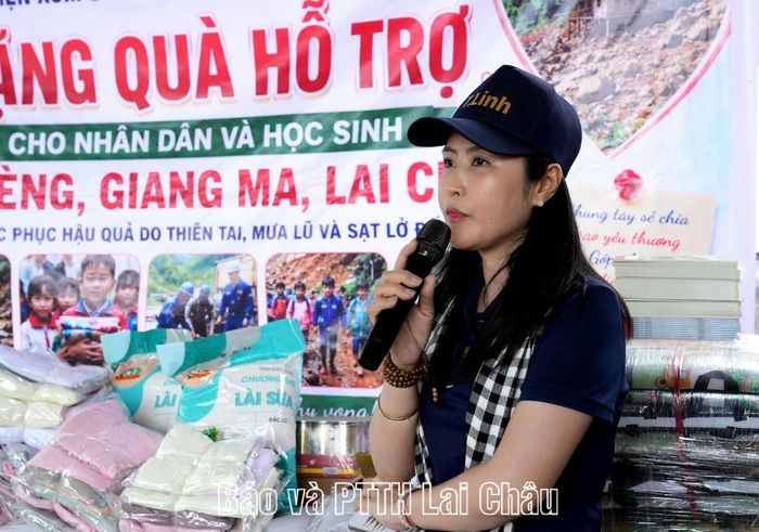 ​Đại diện CLB tình nguyện Thái Bình chia sẻ tại chương trình. 