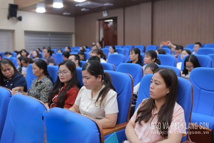 Các đại biểu tham gia tập huấn
