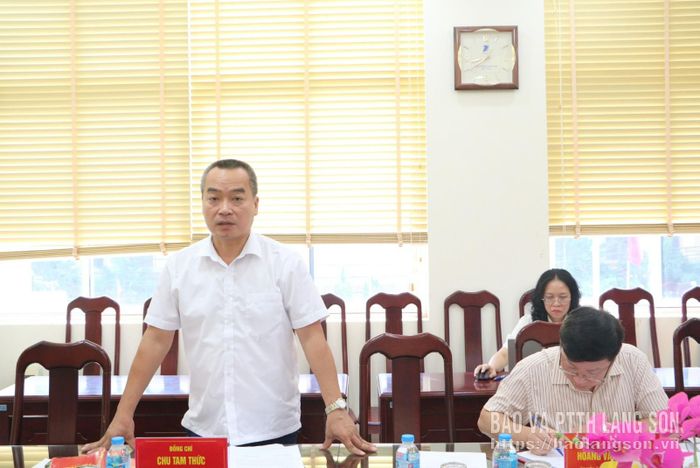 Ủy viên Ủy ban Kiểm tra Tỉnh ủy phát biểu tại kỳ họp
