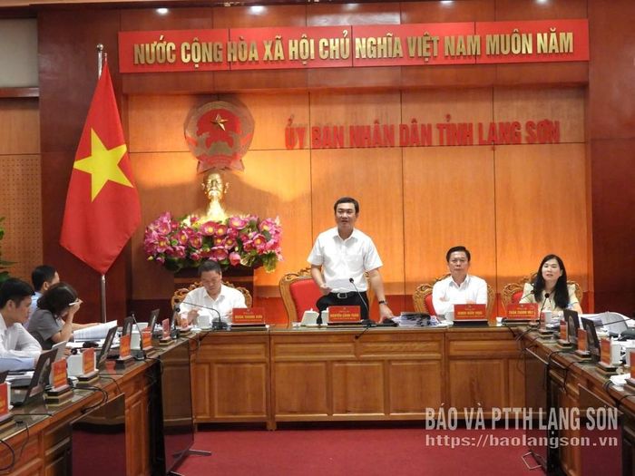 Đồng chí Nguyễn Cảnh Toàn, Phó Bí thư Tỉnh ủy, Chủ tịch UBND tỉnh phát biểu kết luận các nội dung tại phiên họp