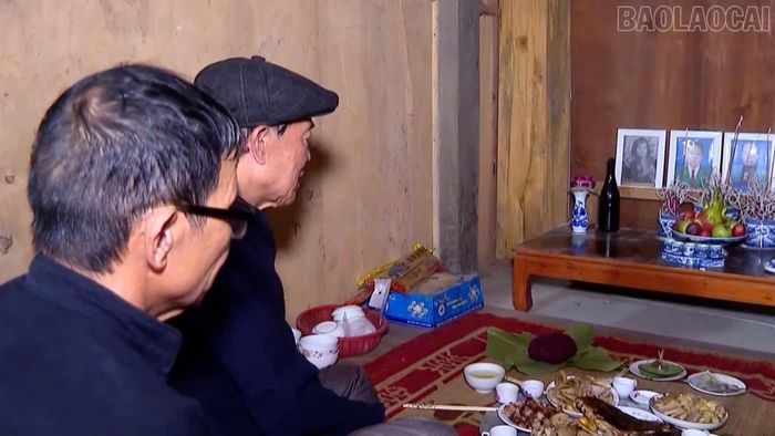 Nghi lễ cúng ông bà, tổ tiên trong ngày Tết Xíp Xí thể hiện lòng tưởng nhớ, tri ân nguồn cội và đạo lý uống nước nhớ nguồn.
