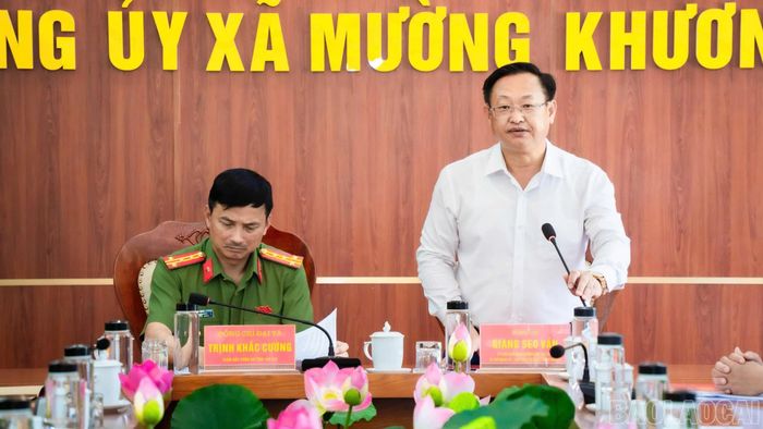 Xã Mường Khương báo cáo tình hình đảm bảo an ninh, trật tự trên địa bàn.