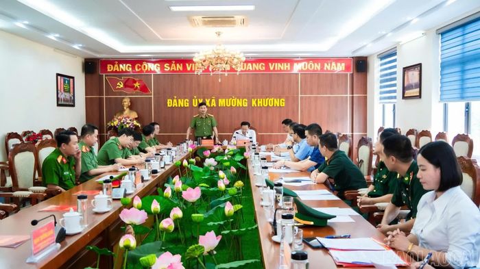 Quang cảnh buổi làm việc.