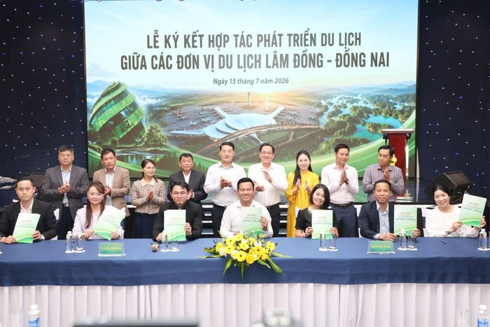 Các đơn vị cung cấp dịch vụ của tỉnh Lâm Đồng và TP Đồng Nai ký kết hợp tác phát triển du lịch