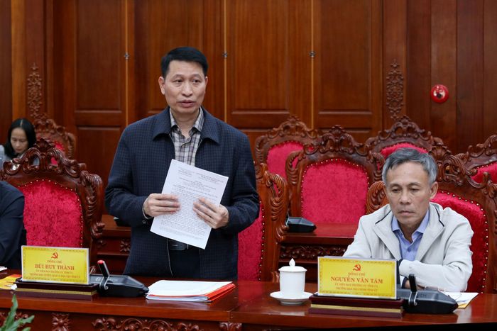 Đồng chí Bùi Huy Thành, Ủy viên Ban Thường vụ Tỉnh ủy, Trưởng Ban Tuyên giáo và Dân vận Tỉnh ủy phát biểu tại buổi làm việc