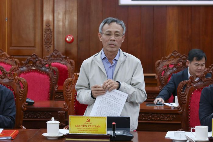 Đồng chí Nguyễn Văn Tám, Ủy viên Ban Thường vụ Tỉnh ủy, Trưởng Ban Nội chính Tỉnh ủy Lâm Đồng phát biểu tại buổi làm việc