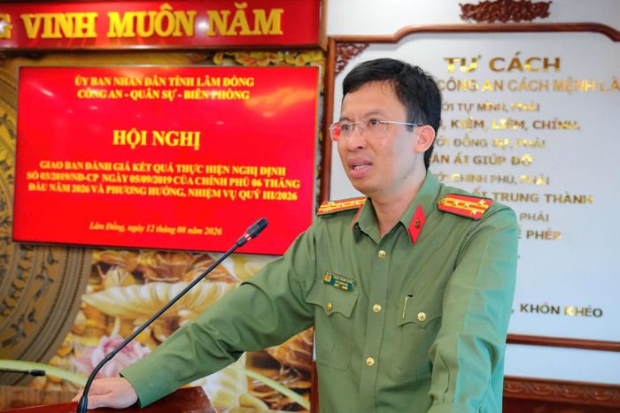 Đại tá Phạm Thanh Hùng, Phó Giám đốc Công an tỉnh phát biểu kết luận hội nghị