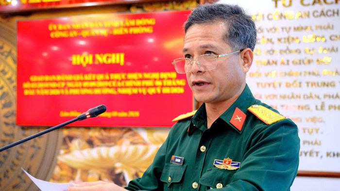 Đại tá Lê Anh Vương, Phó Chỉ huy trưởng kiêm Tham mưu trưởng Bộ CHQS tỉnh phát biểu khai mạc hội nghị