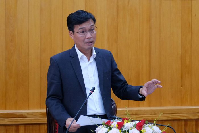 Tỉnh ủy viên, Phó Chủ tịch UBND tỉnh Đinh Văn Tuấn đề nghị Ban tổ chức rà soát tổng thể chương trình một cách kỹ lưỡng