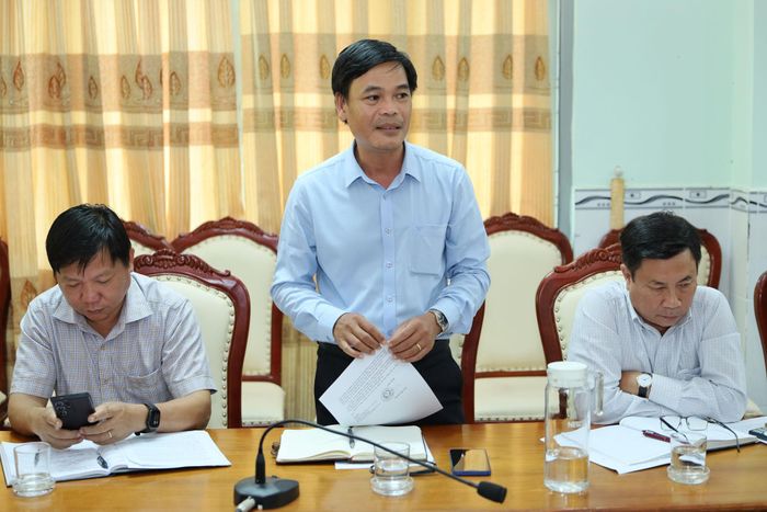 Phó Giám đốc Ban Quản lý dự án Đầu tư xây dựng số 2 Phan Đức Thanh phát biểu tại buổi làm việc