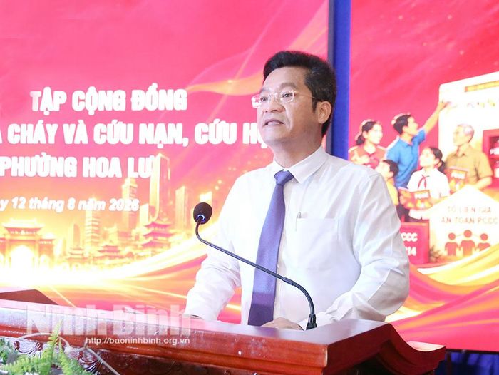 Đồng chí Trần Anh Dũng, Ủy viên Ban Thường vụ Tỉnh ủy, Phó Chủ tịch UBND tỉnh, Trưởng Ban Chỉ đạo PCCC và CNCH tỉnh phát biểu tại lễ ra mắt.