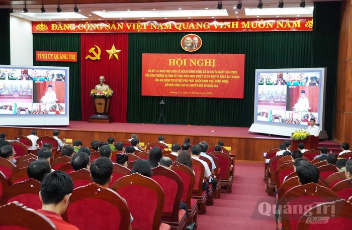 Quang cảnh hội nghị tại điểm cầu Tỉnh ủy - Ảnh: X.P