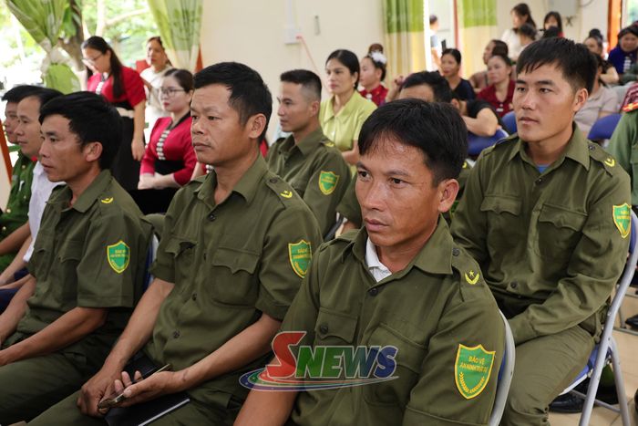 Các đại biểu dự ngày hội.