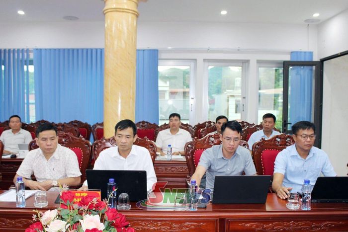 Các đại biểu tham gia Hội nghị.